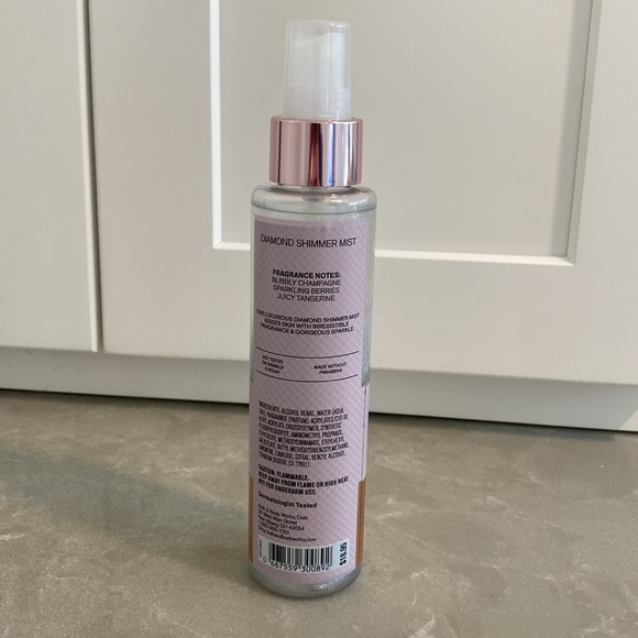 Bath & Body Works Champagne Toast Diamond shimmer mist - Picture 4 of 5